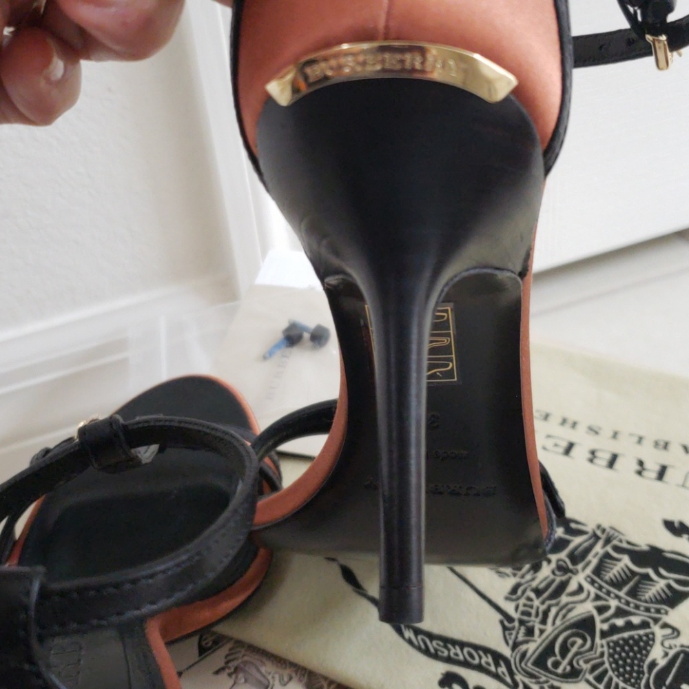 Sandals - Picture 5 of 8